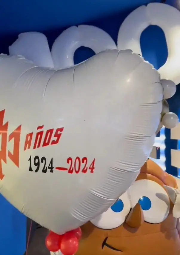 El precioso detalle de la Real Sociedad con el Rayo Vallecano en su centenario