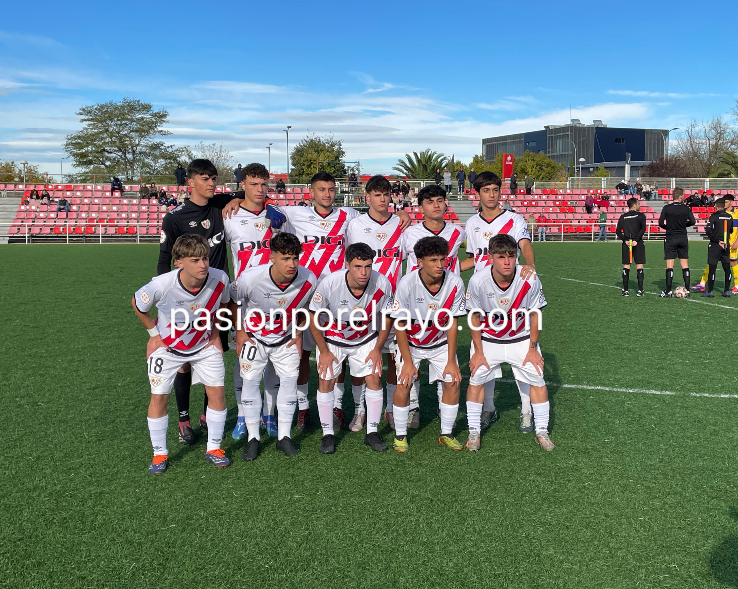 (c) Pasión por el Rayo