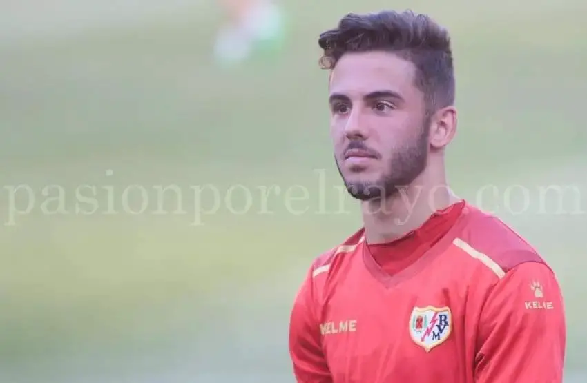 Andrés Martín, en Infobae España: «Perdí un poco la felicidad en Vallecas»