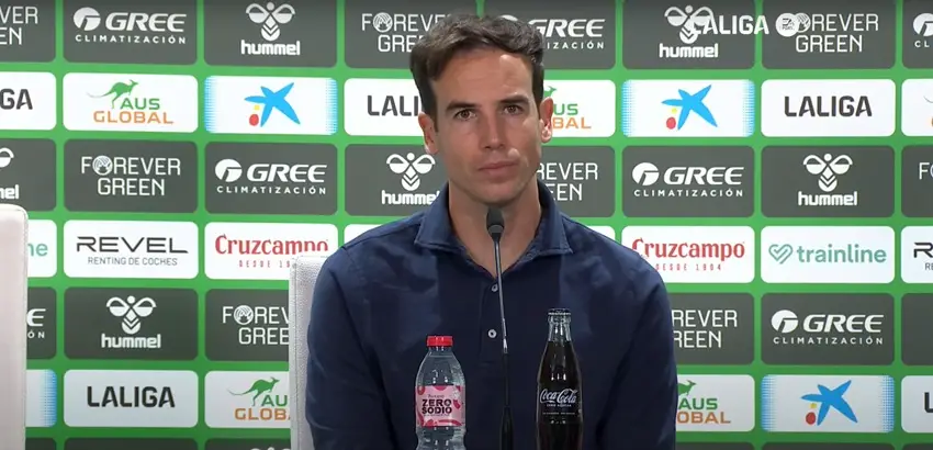 Iñigo Pérez tras el Betis 1-1 Rayo Vallecano: «Hemos estado más cómodos en la segunda parte, con un escenario de exposición que me gusta provocar»