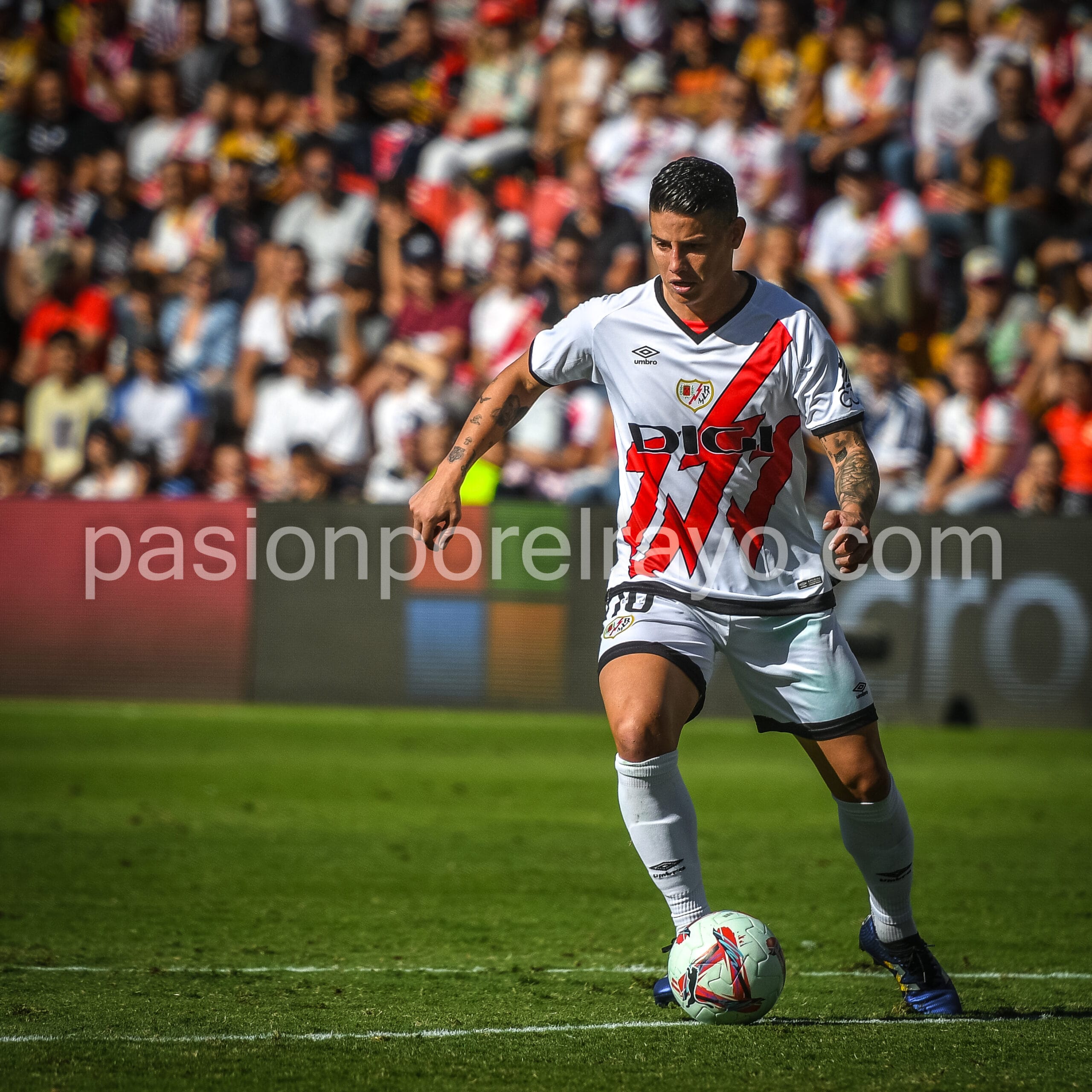 James Rodríguez, en Marca: «Si no estuviera físicamente bien, no jugaría con Colombia»