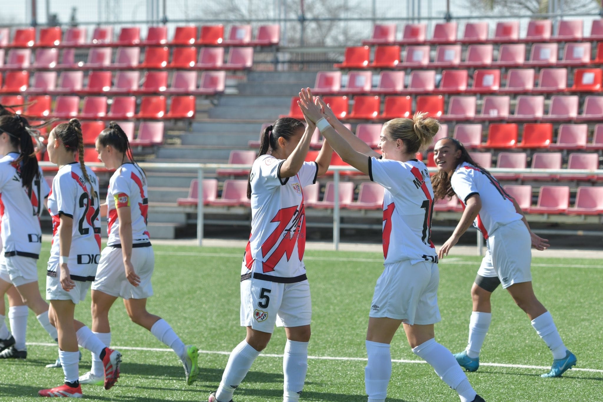El Rayo femenino vence por la mínima (1-0) a Osasuna B con un gol en el primer minuto
