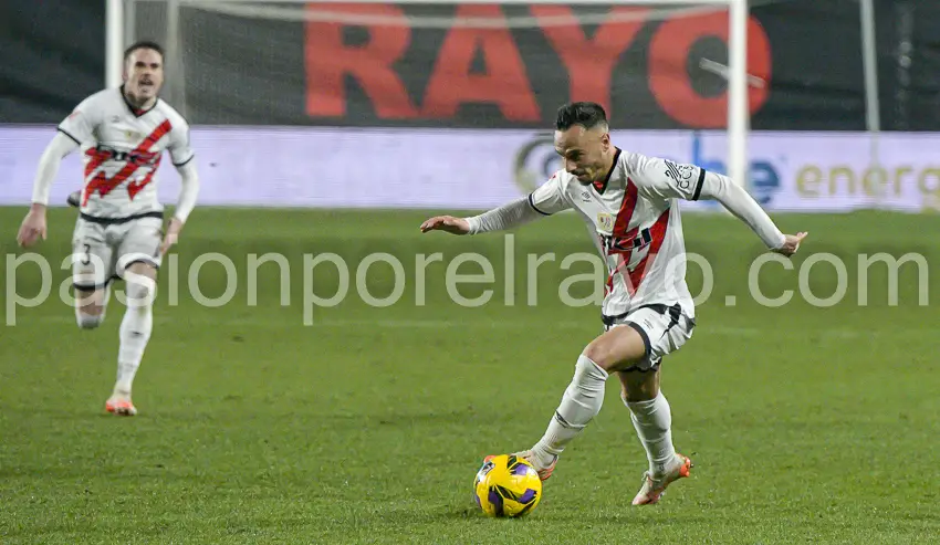 Álvaro García, tras el Rayo 1-0 Valladolid: «Teníamos ganas de seguir con la buena racha»