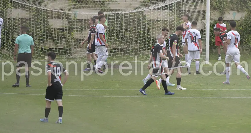 ¿En qué categoría juegan los filiales de los equipos de Primera División?