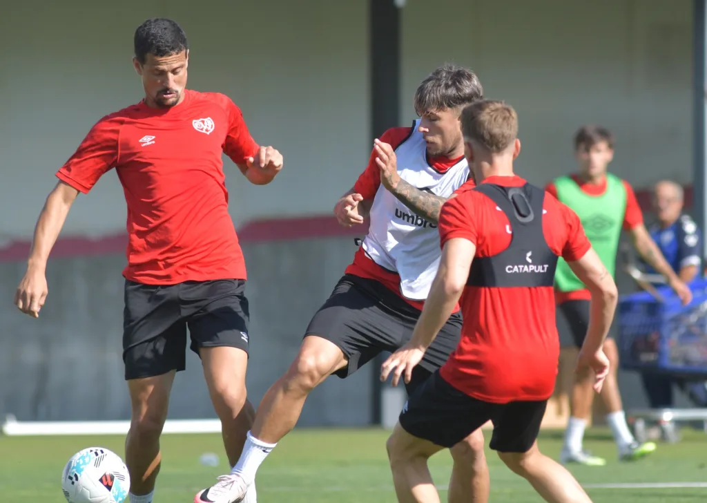Luiz Felipe, en un entrenamiento del Rayo