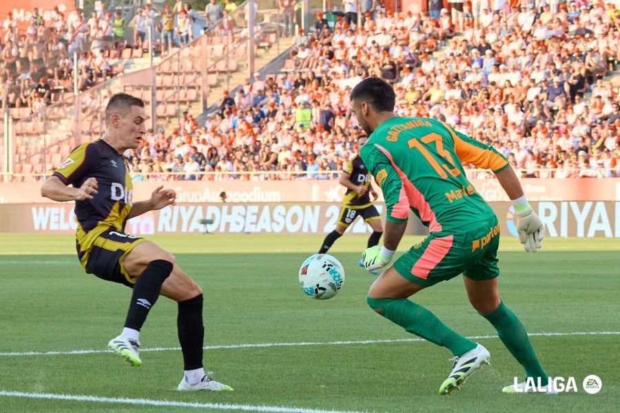 De Frutos, tras el Girona 1-3 Rayo Vallecano: «Va a ser un mes muy bonito para nosotros»