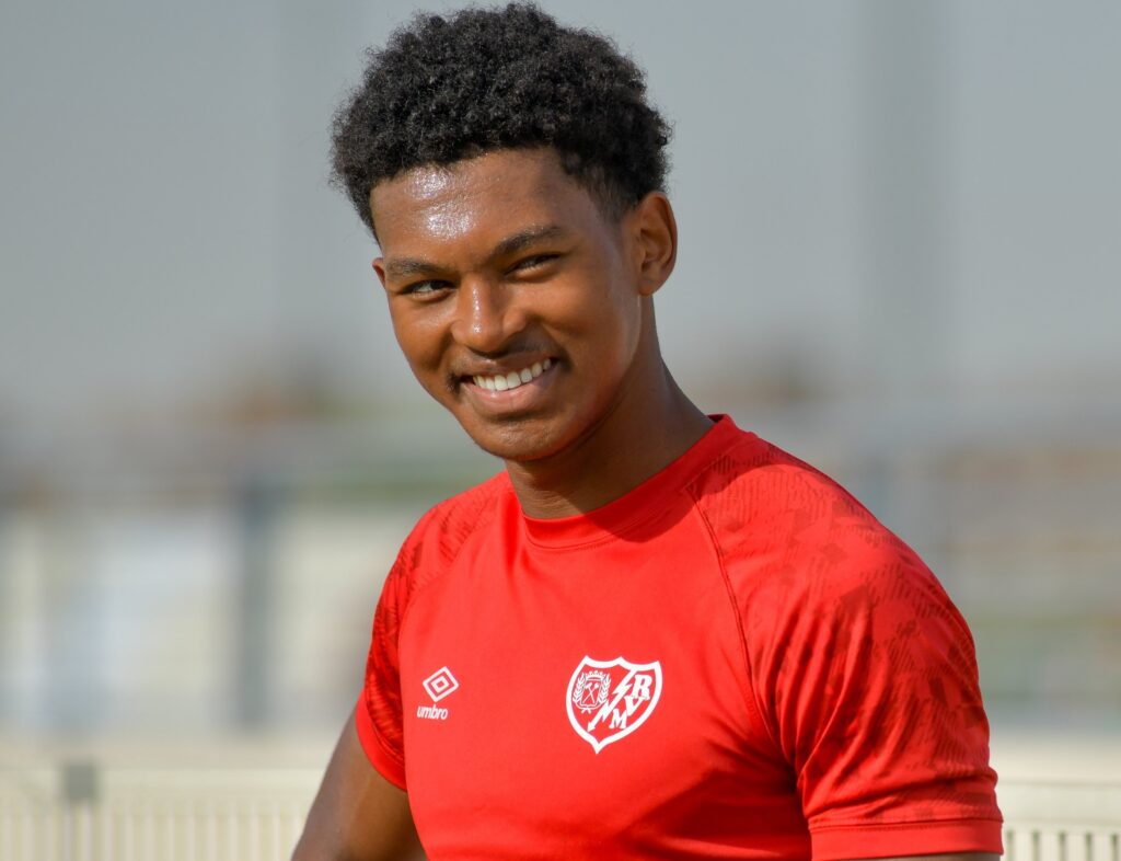 Jozhua Vertrouwd, fichaje del Rayo Vallecano