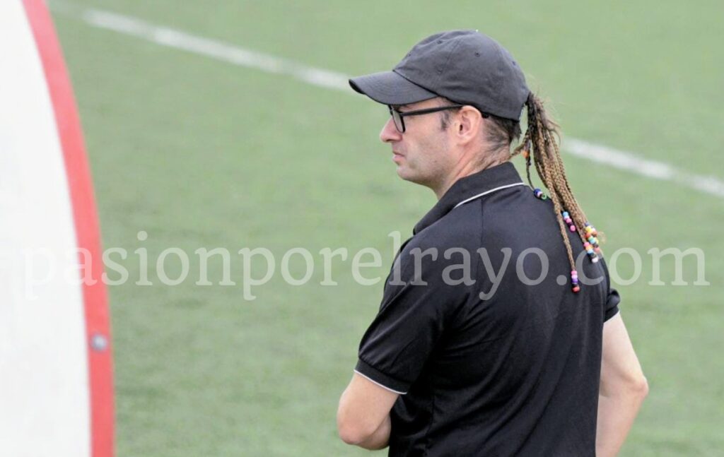 Jorge Vallejo, en el Rayo B - Coria