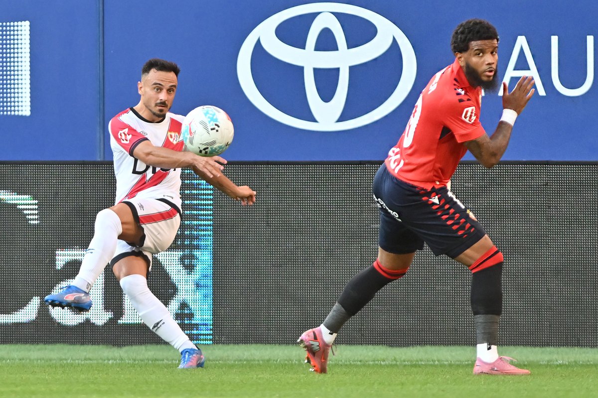 Alvaro García tras el Osasuna 2-0 Rayo: «Hemos tenido varias y no hemos podido meter gol»