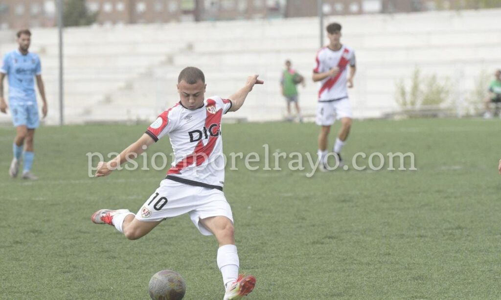Becerra, en el Rayo B contra el CD Coria