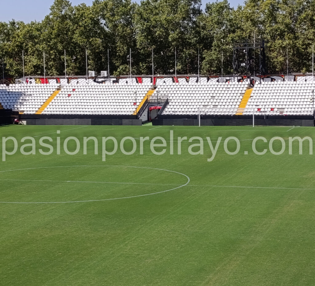 ¡Tenemos las últimas imágenes del estado del Estadio de Vallecas! 5 Estadio de Vallecas