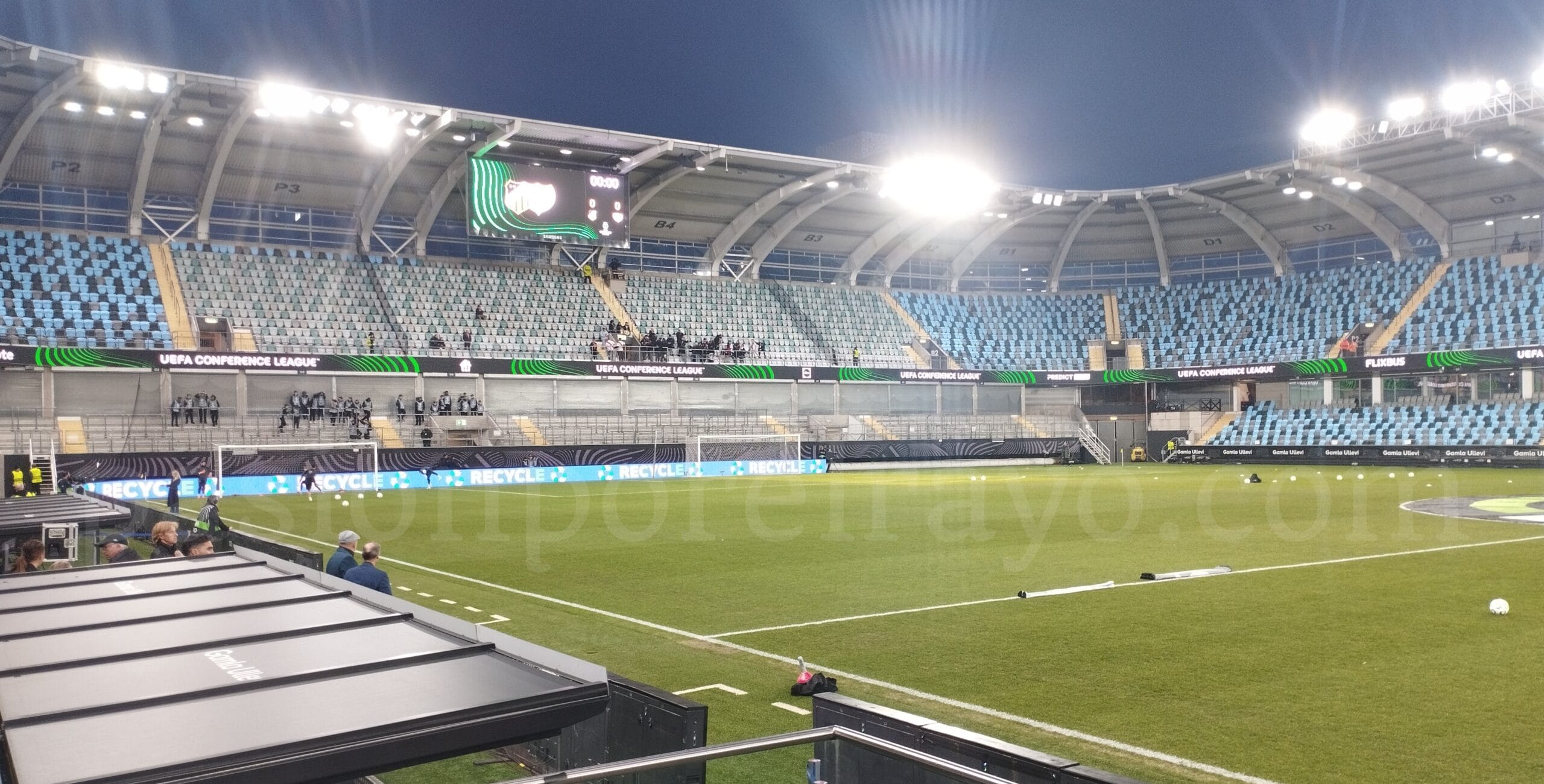 Ni media entrada (6408 espectadores) en el Gamla Ullevi para el Hacken – Rayo