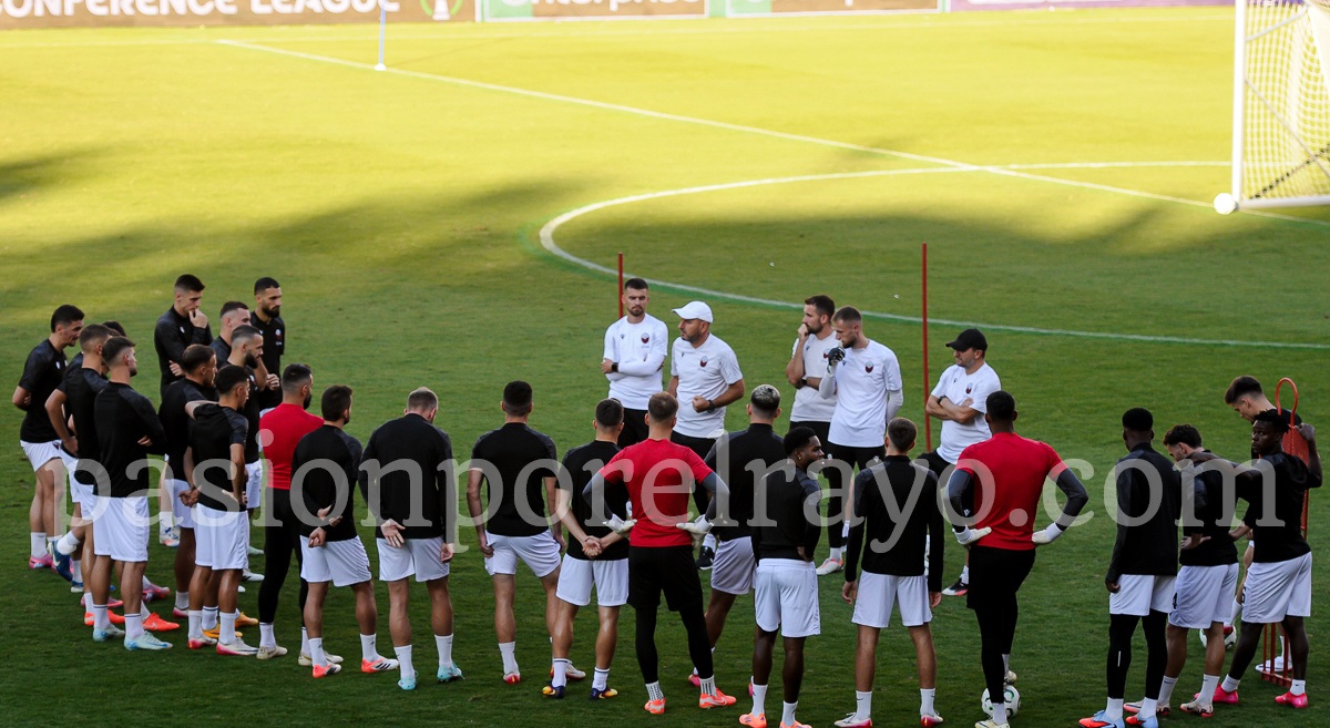 Jeton Beqiri, tras el Rayo 2-0 Shkendija: «Hay que aceptar que el Rayo está a un nivel superior»