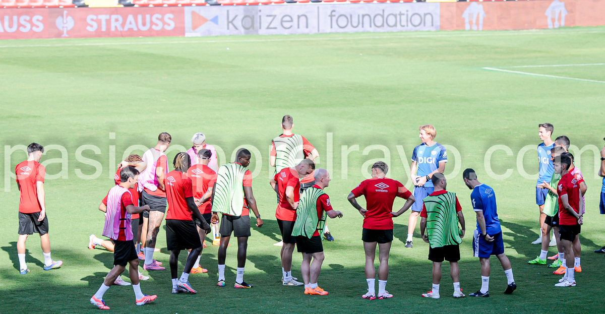 Los internacionales del Rayo se incorporan a los entrenamientos