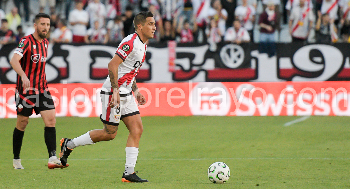 Trejo, tras el Rayo 2-0 Shkendija: «Feliz por haber debutado en Europa a los 37»