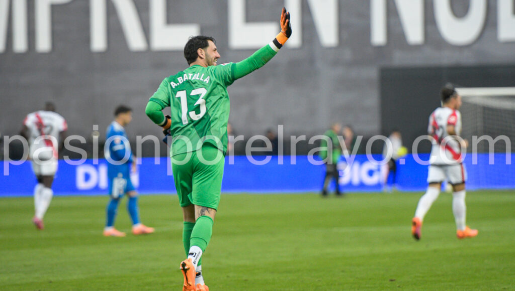 El Rayo Vallecano echa el cerrojo en Liga: 4 porterías a 0 en 5 jornadas 3 Batalla en el Rayo - Real Madrid