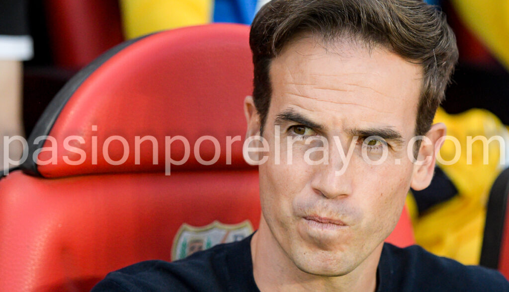 iñigo perez entrenador rayo vallecano