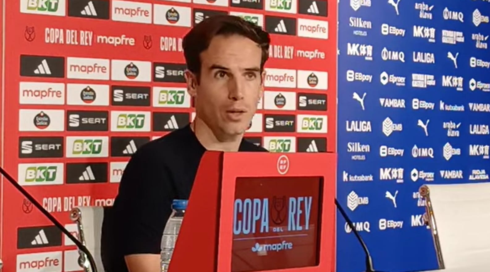 Íñigo Pérez, tras el Alavés 2-0 Rayo Vallecano: «Igual no tenemos el nivel para imponer nuestro fútbol aquí»