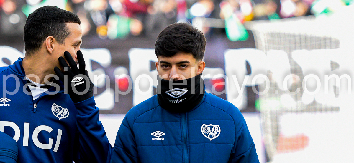 Ilias Akhomach principal novedad en el once del Rayo