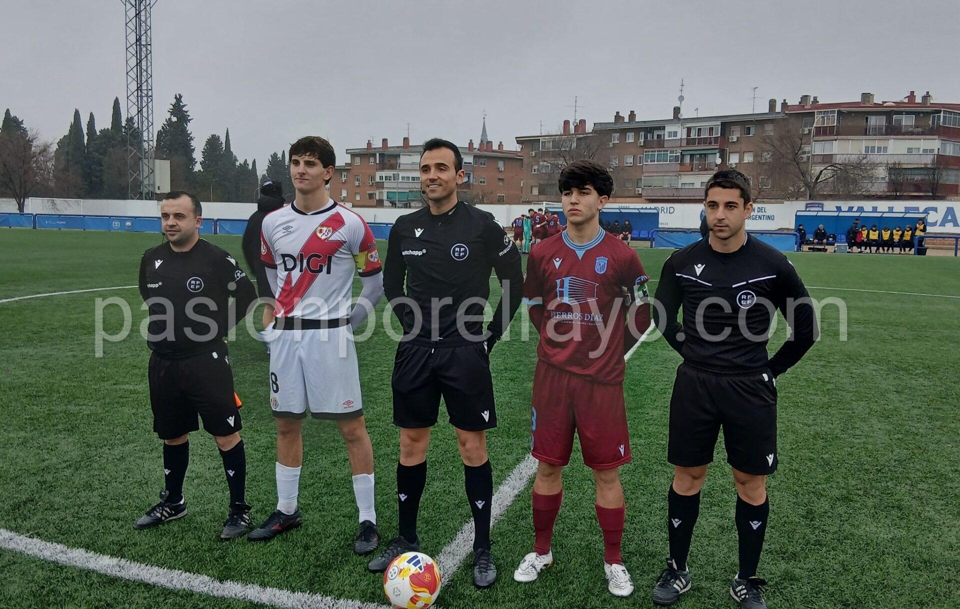 El Rayo Juvenil A deja escapar otros dos puntos en casa (1-1) contra el Badajoz