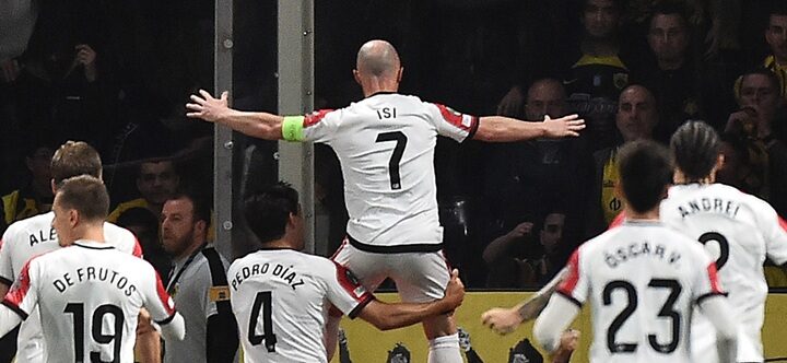 Isi marcó en el AEK de Atenas - Rayo Vallecano (c) Rayo Vallecano