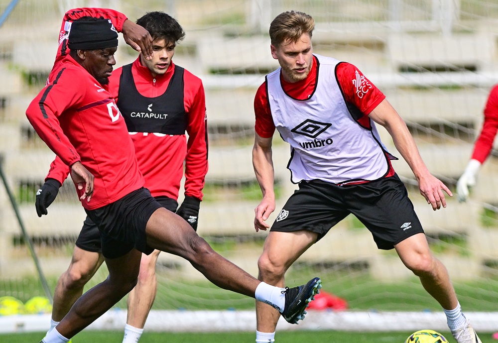 Fran Pérez, en un entrenamiento del Rayo Vallecano (c) Rayo Vallecano