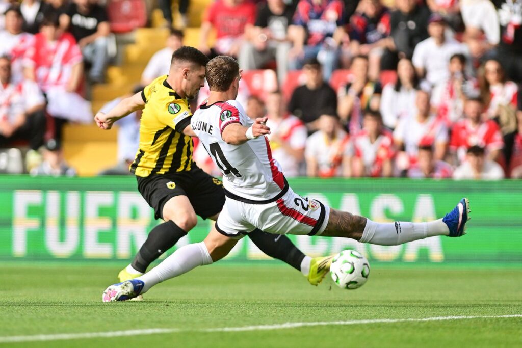 Lejeune, en el Rayo Vallecano - AEK de Atenas (c) Rayo Vallecano
