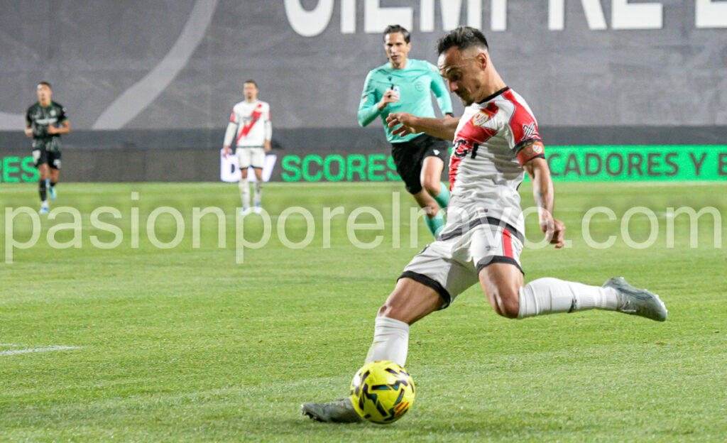 Foto de Álvaro García en el Rayo Vallecano - Elche (c) Pasión por el Rayo