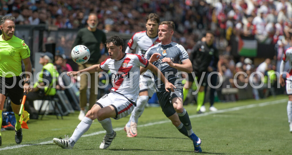 Rayo Vallecano 3-3 Real Sociedad: Locura vallecana y circo arbitral 6 camello