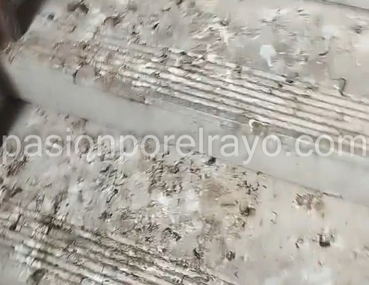 escaleras sucias estadio