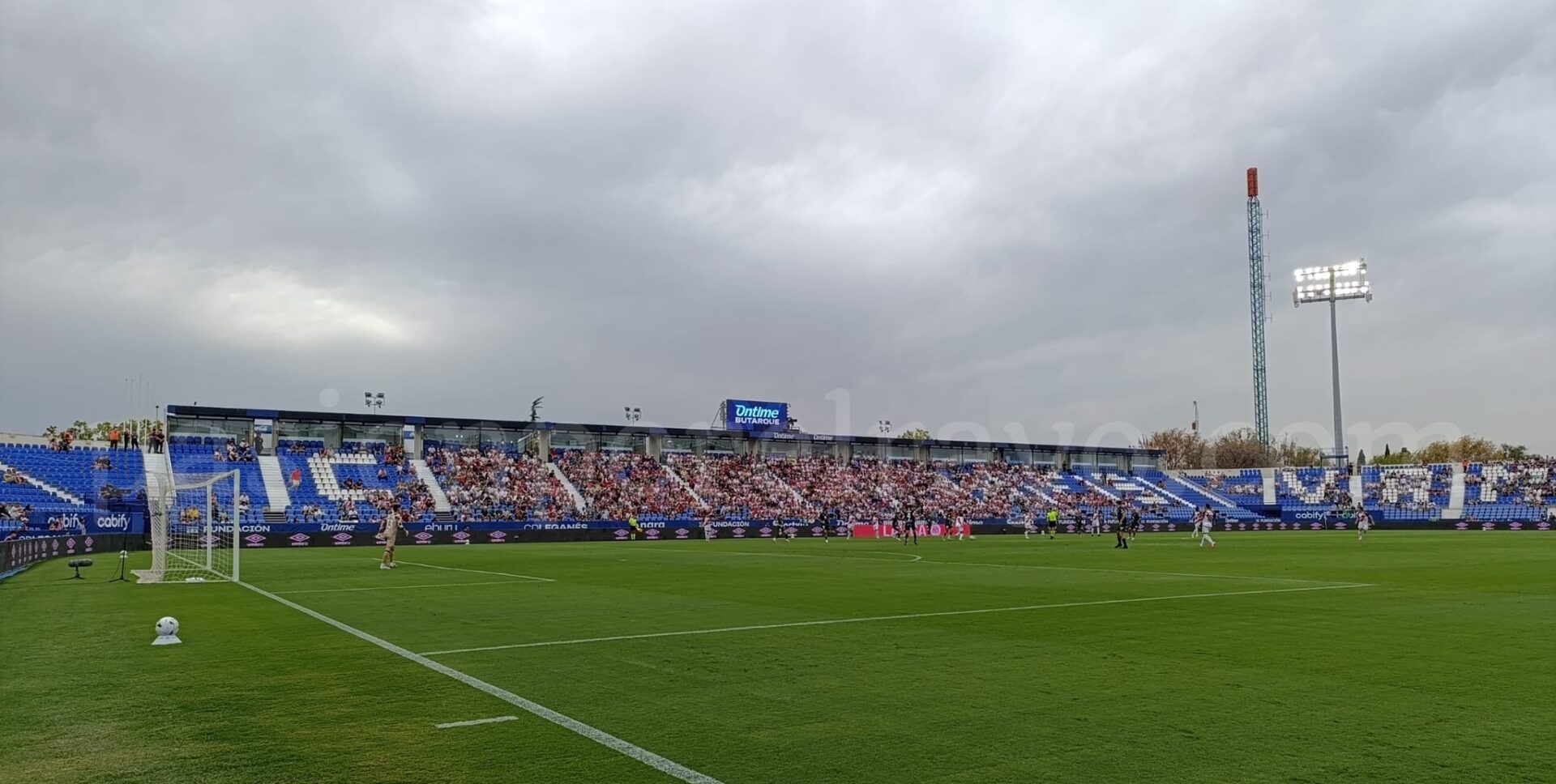 Butarque se llenó de racinguistas: 4529 asistentes al Rayo Vallecano – Racing de Santander