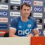 Beñat San José, en rueda de prensa (c) Pasión por el Rayo