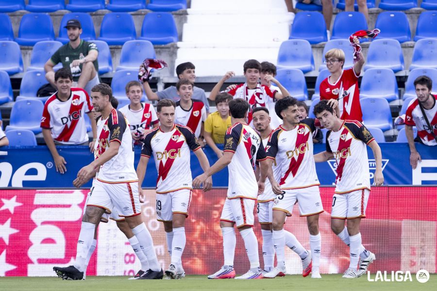 Rayo Vallecano 3-2 Racing de Santander: Excelso Camello 6 Foto del Rayo - Racing (c) LaLiga